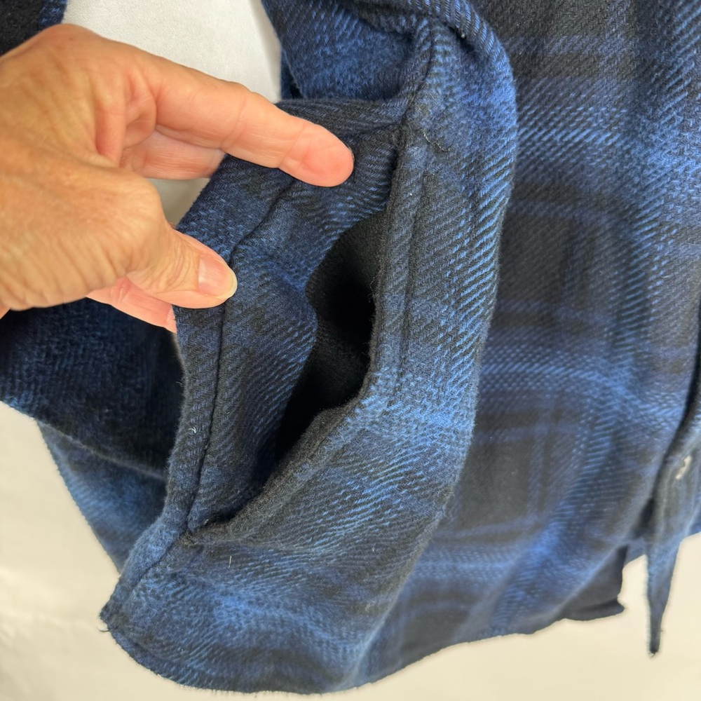 Orvis Navy and Black Plaid Shirt Jacket with Pockets Medium - Picture 3 of 7